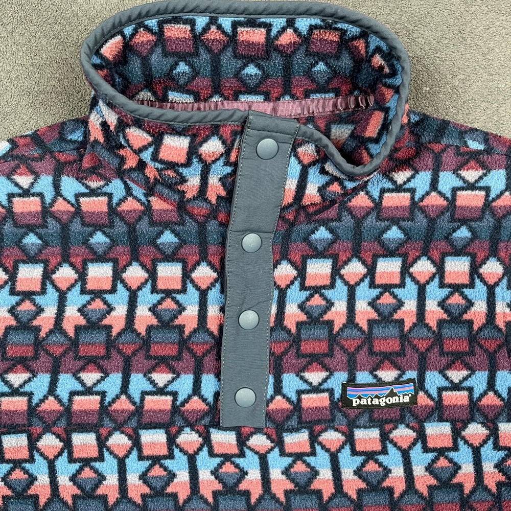 Patagonia Micro D Snap-T Pullover Womens Medium Blue Pink Geometric Fleece 26020